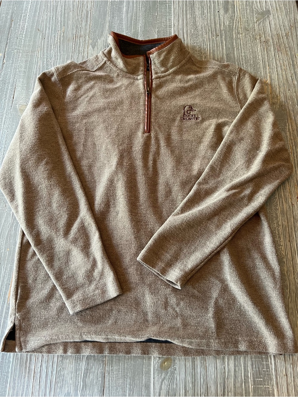 Ducks Unlimited men’s size L pull over